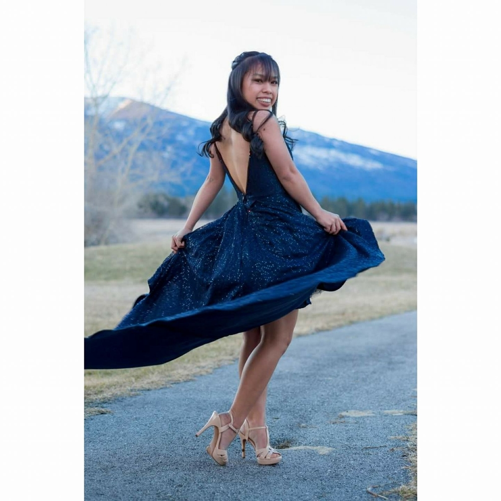 Meet your Posher, Maegan